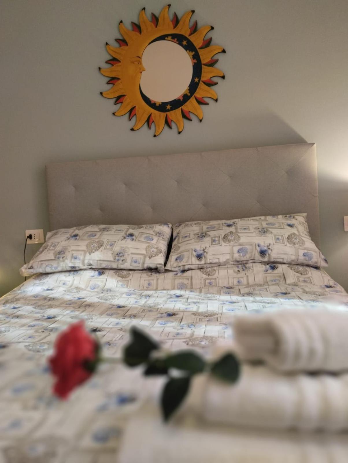 Casa Vacanze Buddy La Tua Base Per Visitare Il Mare Delle Cinque Terre Lägenhet La Spezia Exteriör bild