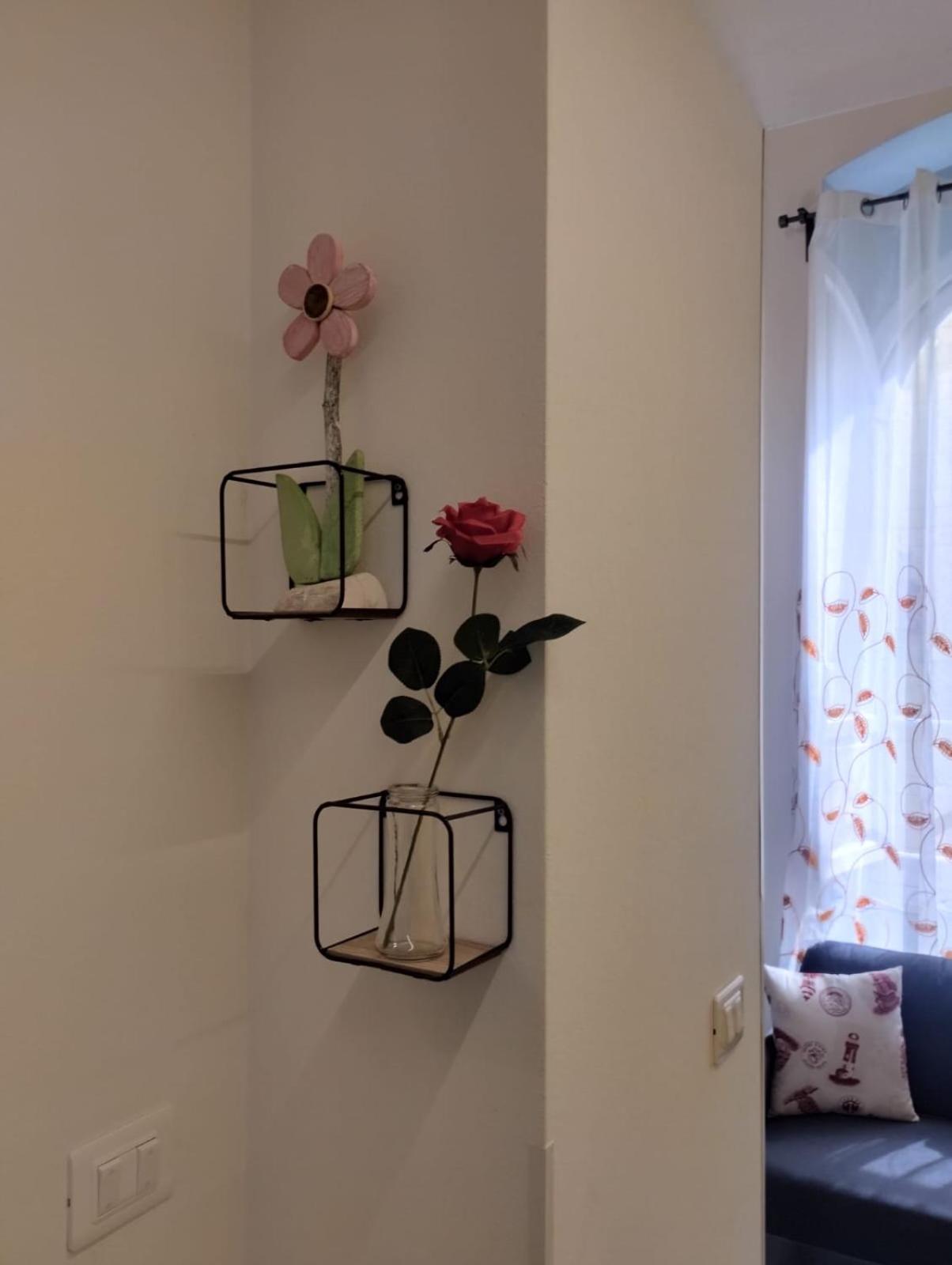Casa Vacanze Buddy La Tua Base Per Visitare Il Mare Delle Cinque Terre Lägenhet La Spezia Exteriör bild