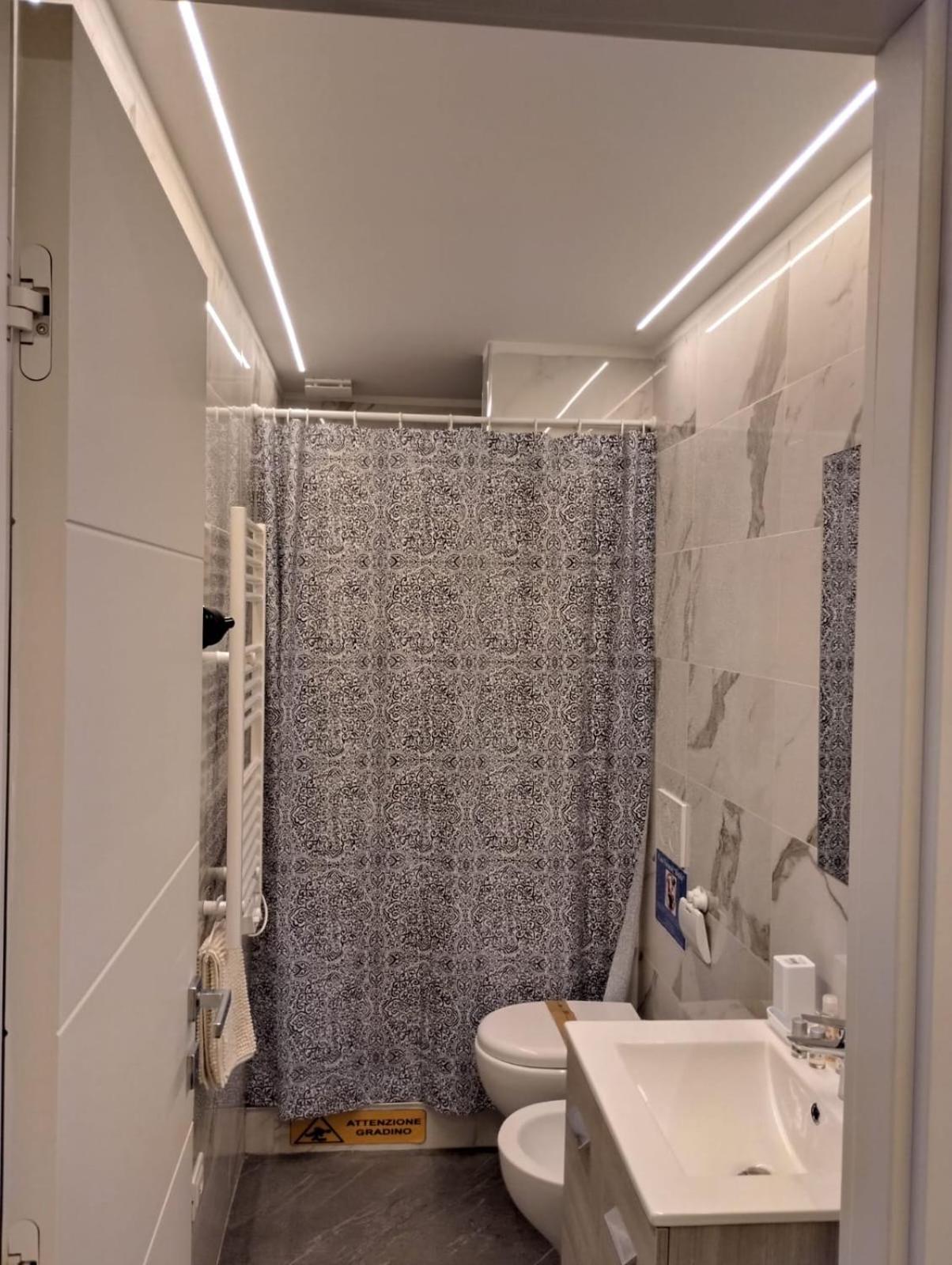 Casa Vacanze Buddy La Tua Base Per Visitare Il Mare Delle Cinque Terre Lägenhet La Spezia Exteriör bild