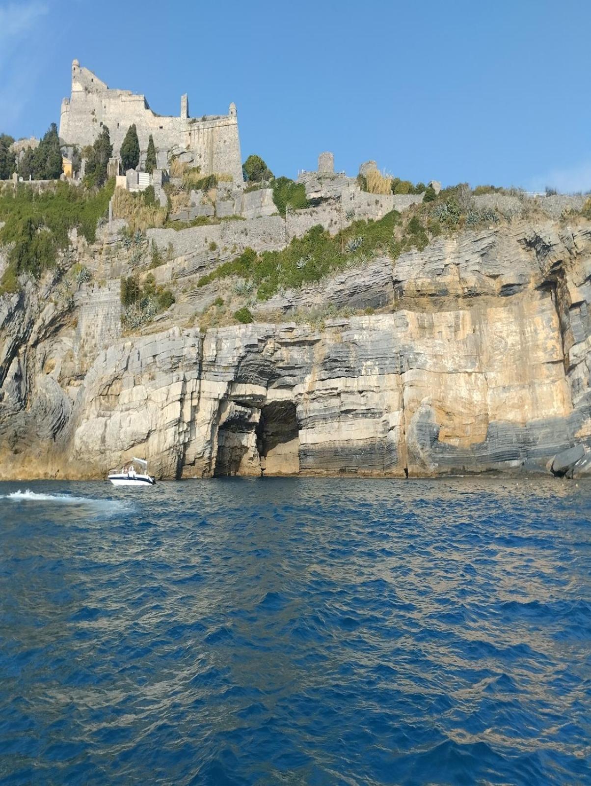 Casa Vacanze Buddy La Tua Base Per Visitare Il Mare Delle Cinque Terre Lägenhet La Spezia Exteriör bild