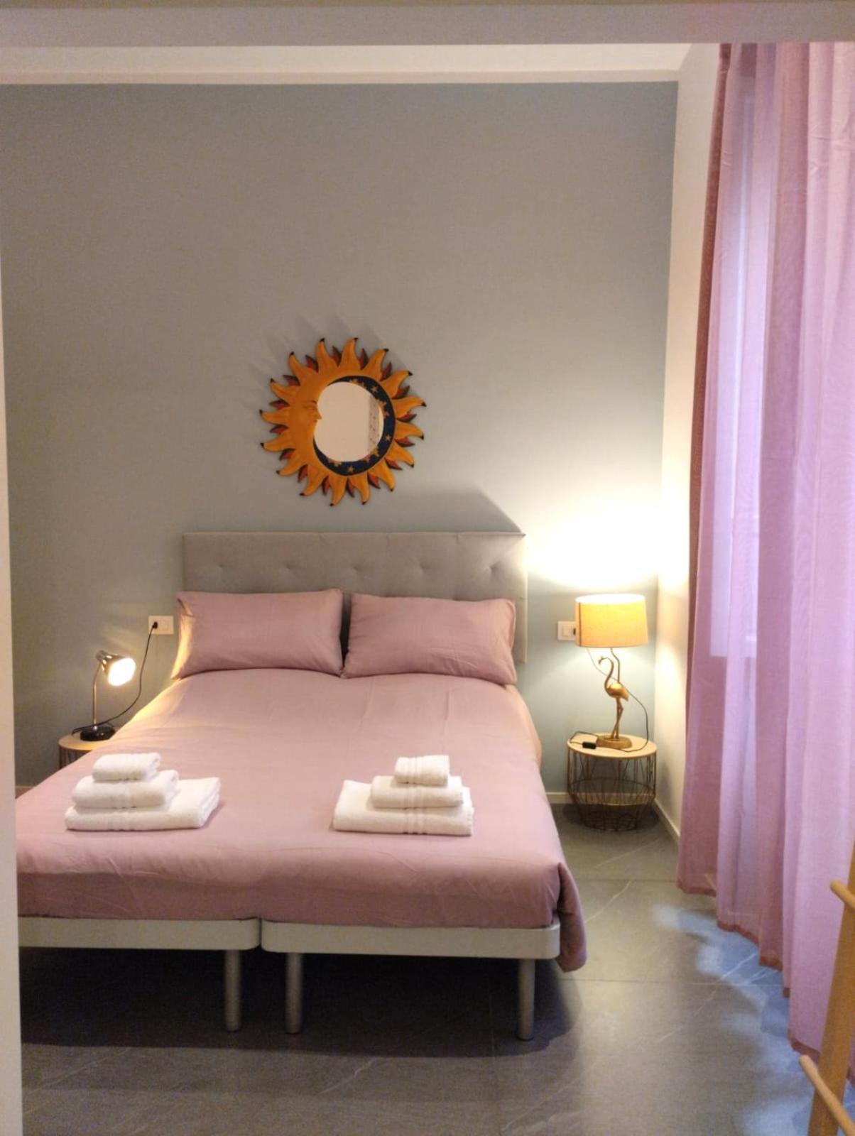 Casa Vacanze Buddy La Tua Base Per Visitare Il Mare Delle Cinque Terre Lägenhet La Spezia Exteriör bild